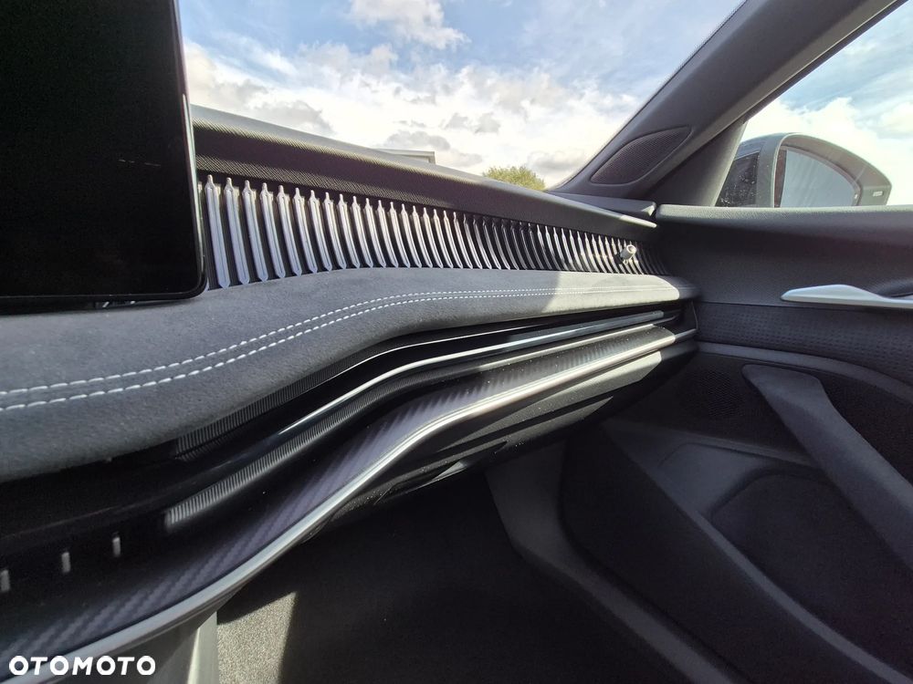 Skoda Superb 2.0 TDI SCR 4x4 Sportline DSG - 10