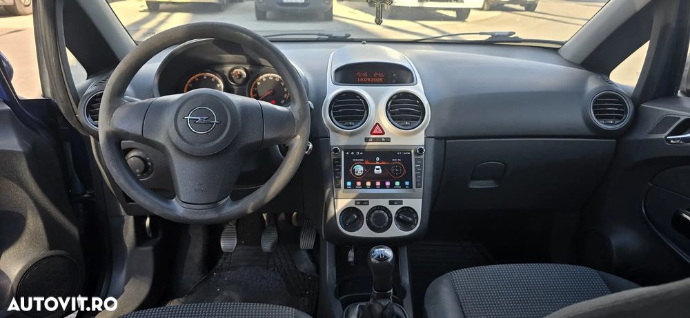Opel Corsa 1.2i Cosmo - 6