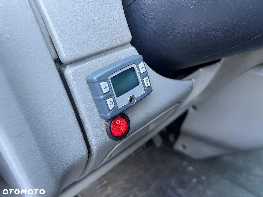 Opel Vivaro - 18