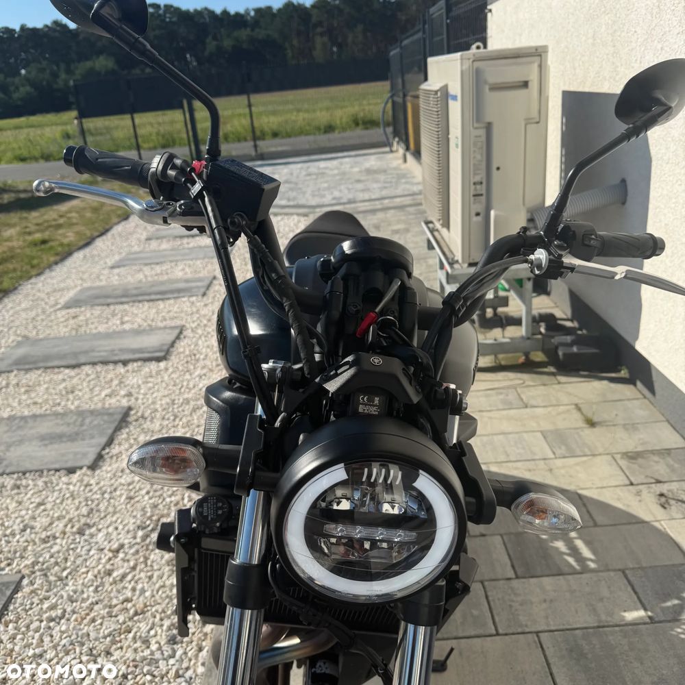 Yamaha XSR - 11