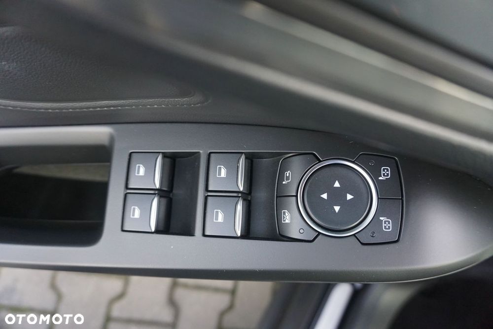 Ford Focus 1.5 EcoBlue Start-Stopp-System TITANIUM - 12