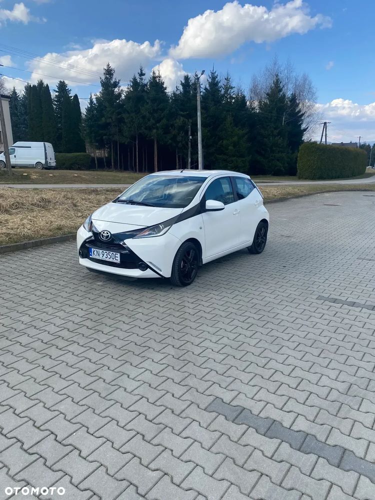 Toyota Aygo x-play touch - 6