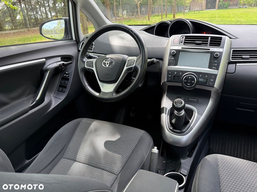 Toyota Verso 1.6 D-4D 5-Sitzer Start/Stop Skyview Edition - 21