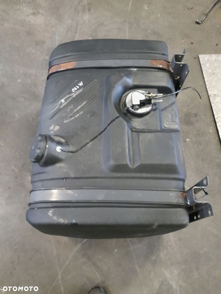 ZBIORNIK BAK PALIWA RENAULT MIDLUM DXI GAMA 20823448 - 1