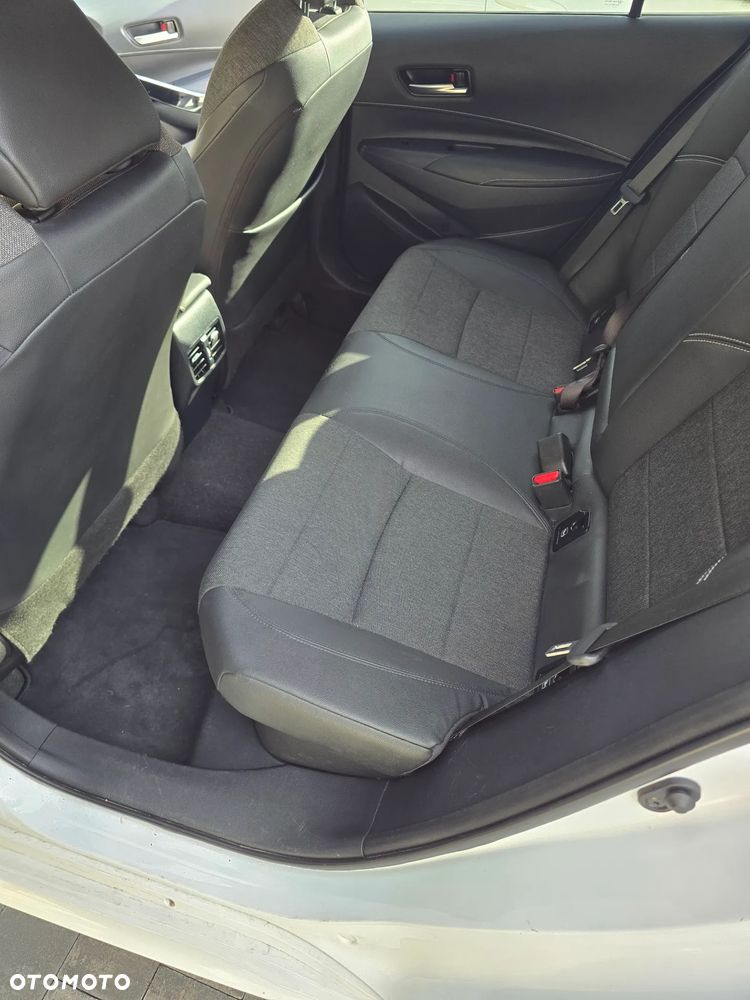 Toyota Corolla 1.8 Hybrid Comfort - 8