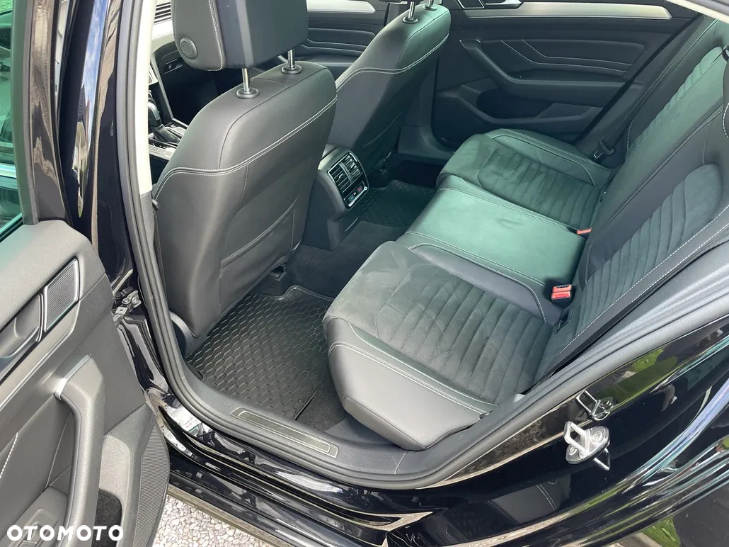Volkswagen Passat 2.0 TDI 4Mot Elegance DSG - 16