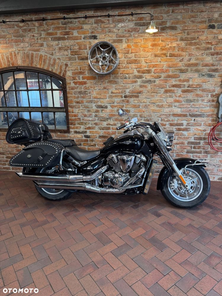 Suzuki Intruder