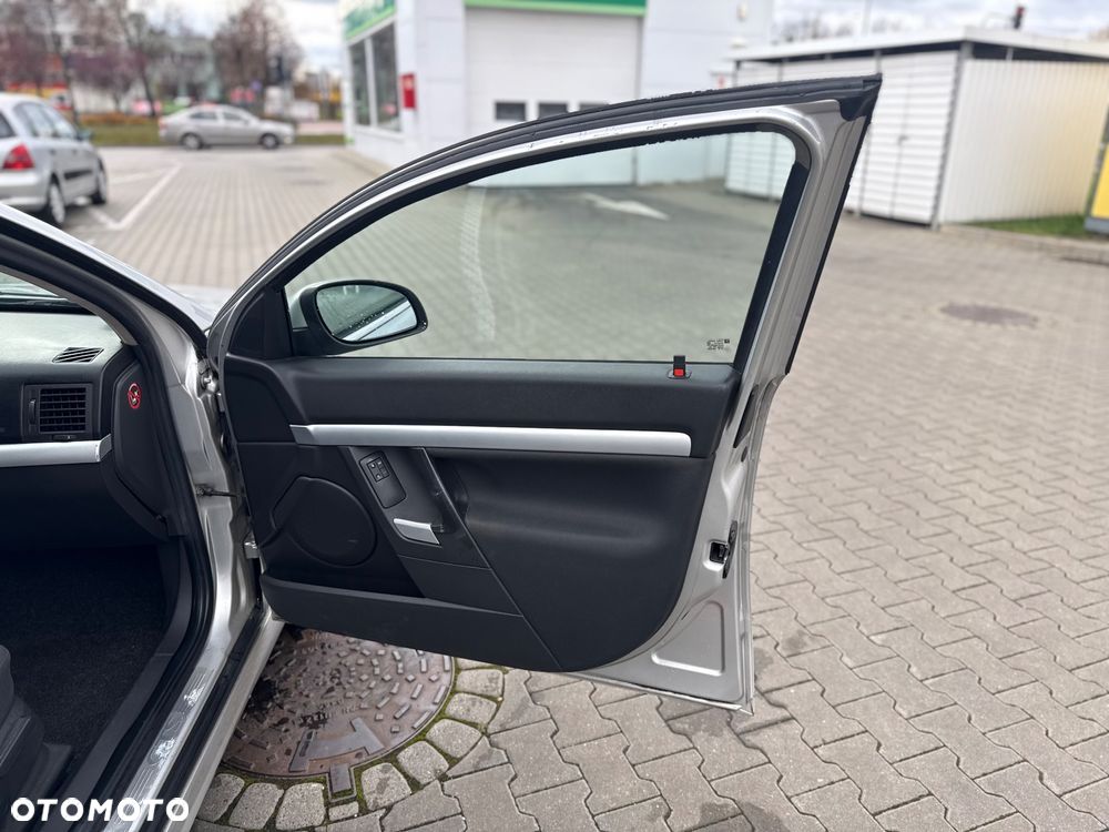 Opel Vectra 1.8 Sport/GTS - 16