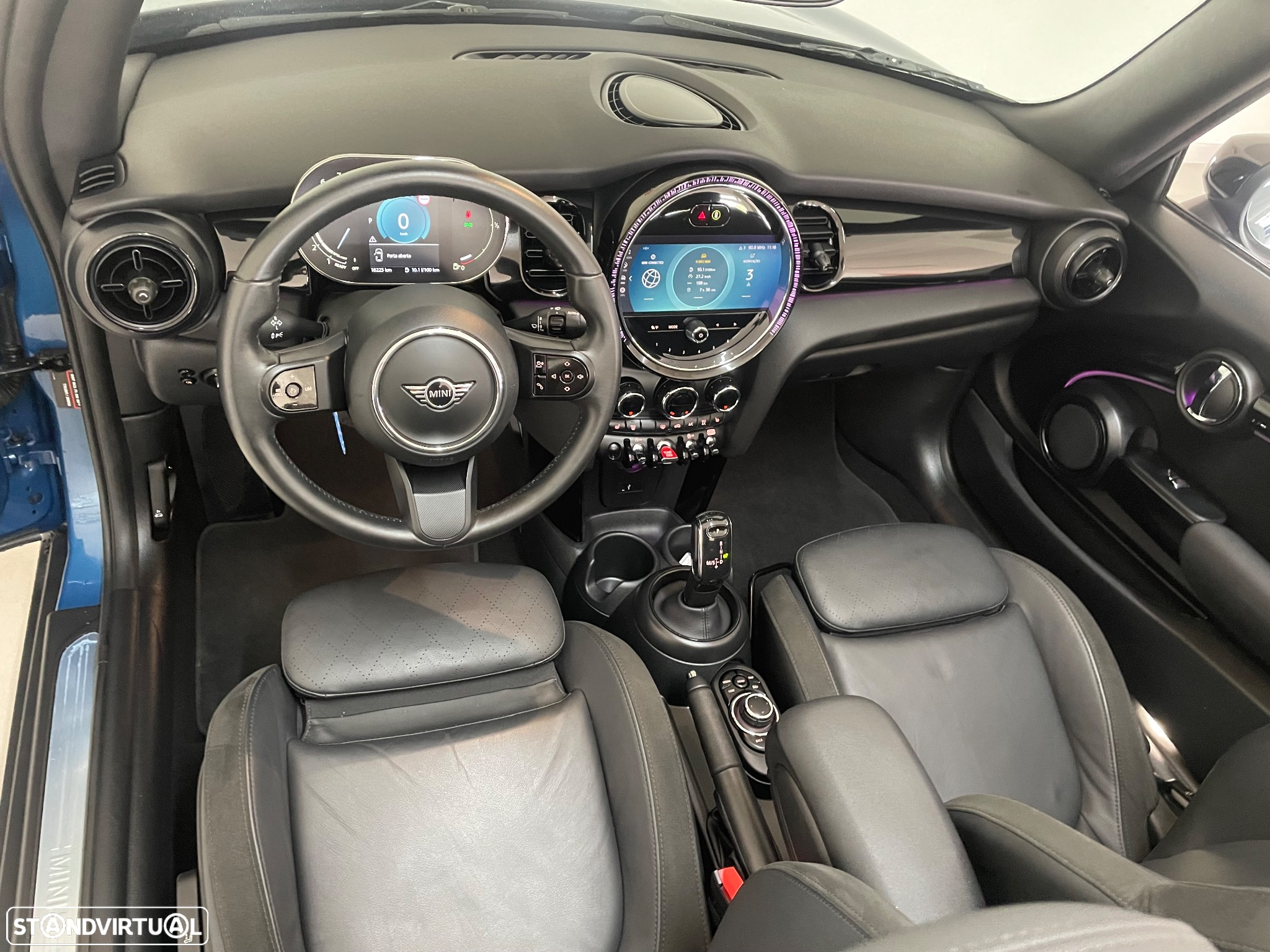 MINI Cabrio Cooper Premium Extra Classic Auto - 10