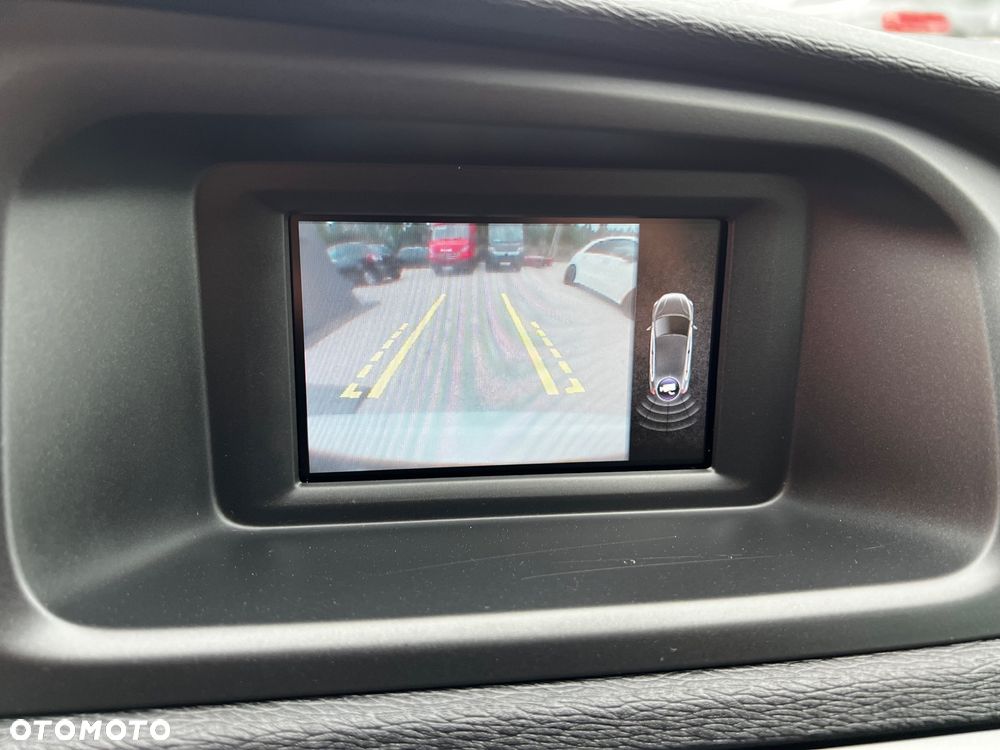 Volvo V40 T3 - 20