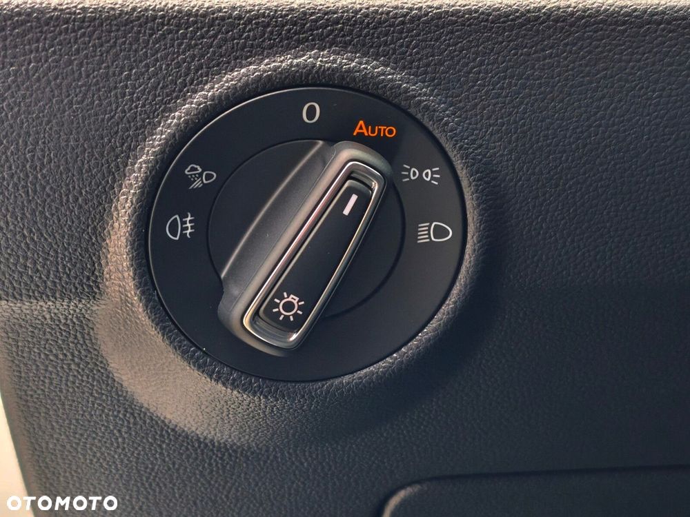 Volkswagen T-Roc 1.5 TSI Style DSG - 23