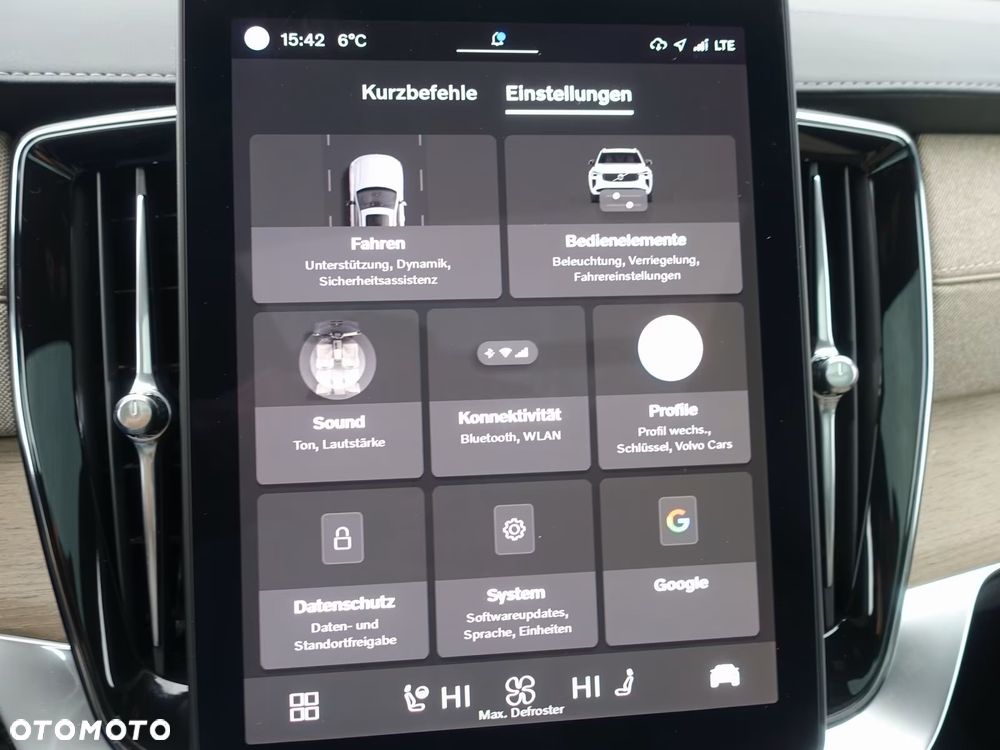 Volvo XC 90 T8 AWD Plus Dark - 24