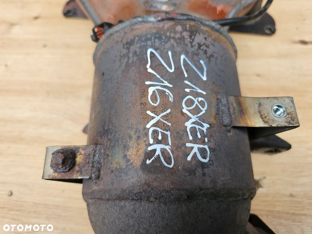 KATALIZATOR SONDA KOLEKTOR WYDECHOWY OPEL ASTRA H ZAFIRA B VECTRA C SIGNUM 1.6 1.8 Z16XER Z18XER KPL - 9