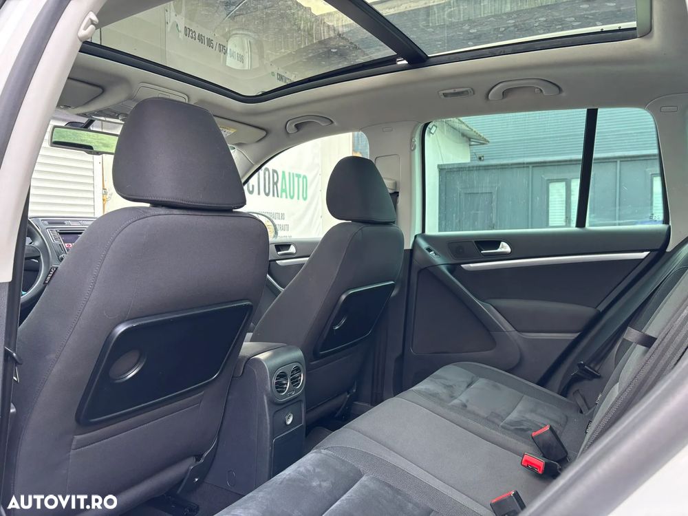 Volkswagen Tiguan - 22
