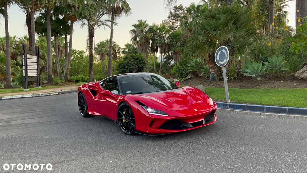 Ferrari F8 Tributo - 18