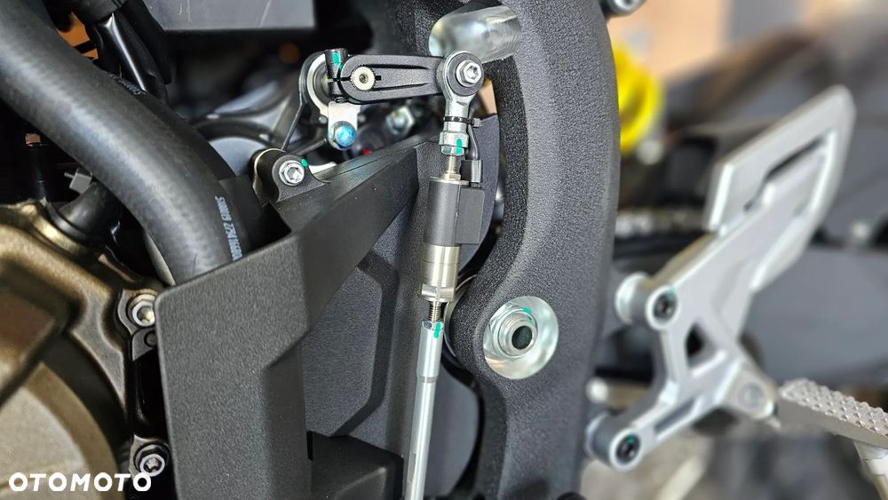 QJMOTOR SRK 800RR - 15