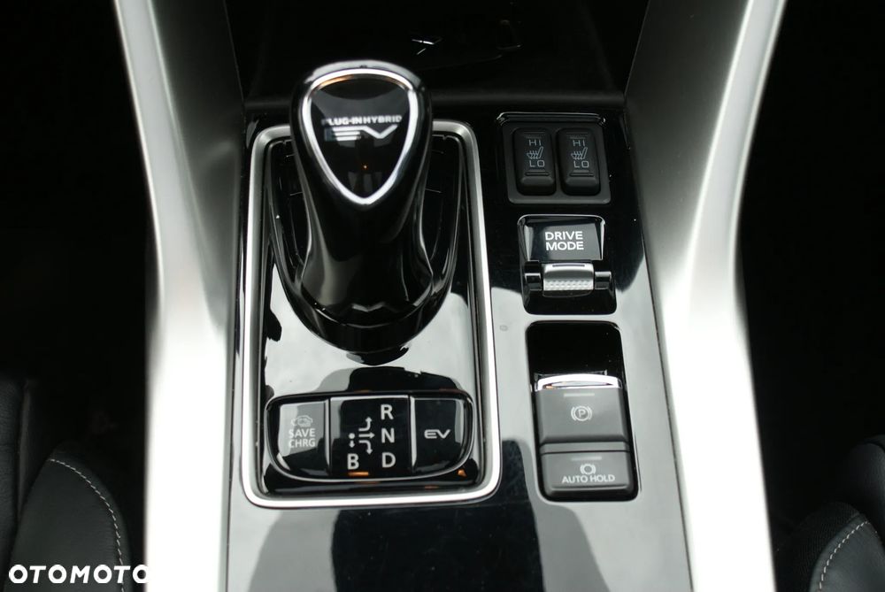 Mitsubishi Eclipse Cross 4WD Top - 10