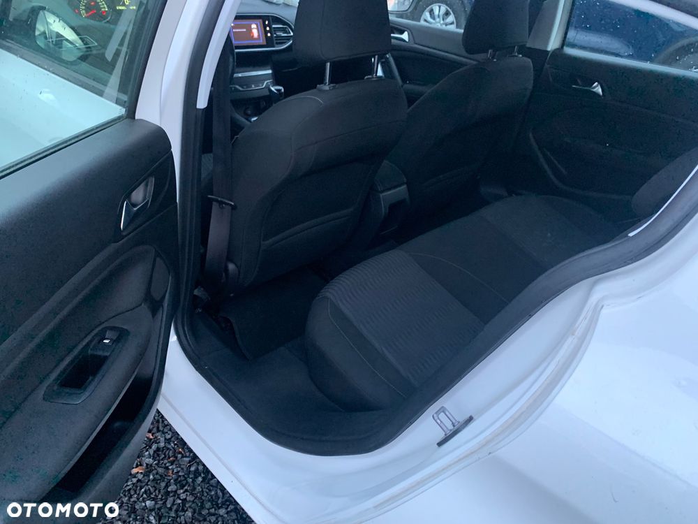 Peugeot 308 - 16