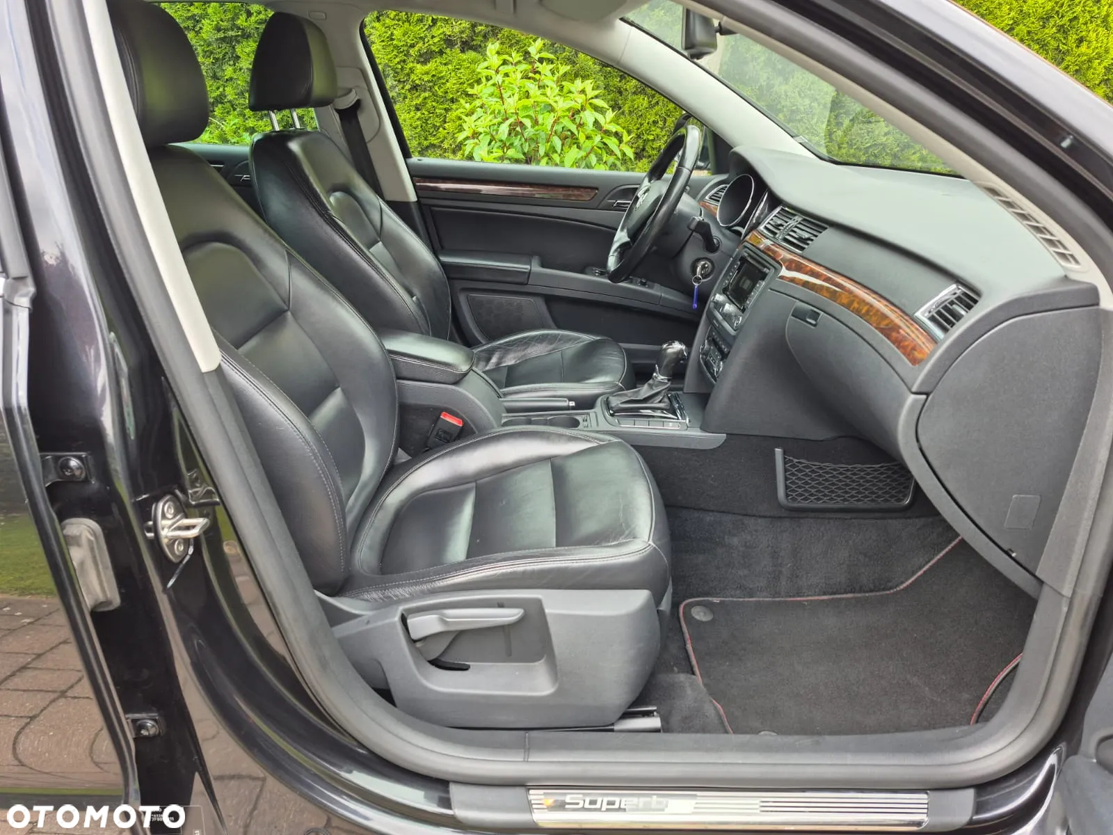 Skoda Superb 2.0 TDI Business DSG - 8