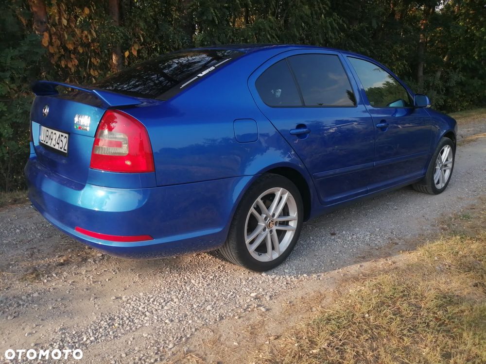 Skoda Octavia 2.0 TDI DPF RS - 3