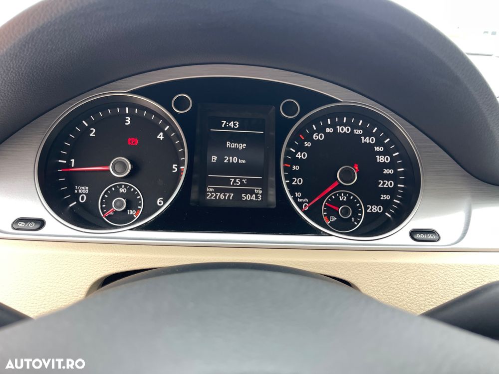 Volkswagen Passat CC 2.0 TDI BlueMotion Technology - 38