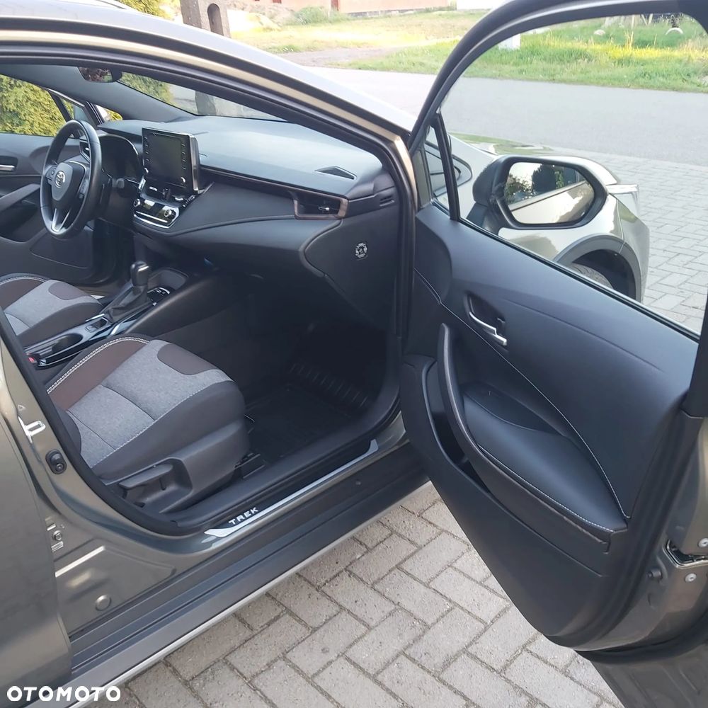 Toyota Corolla - 8