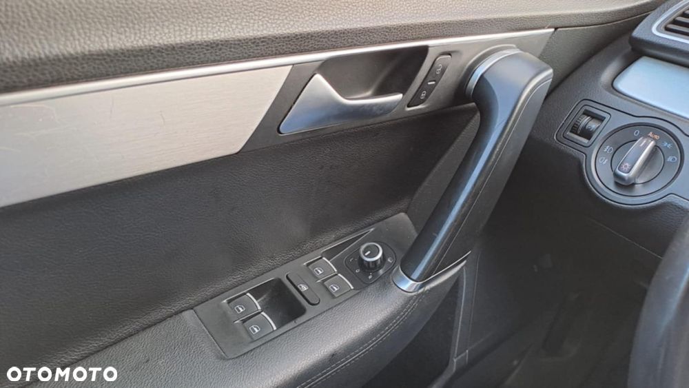 Volkswagen Passat - 3