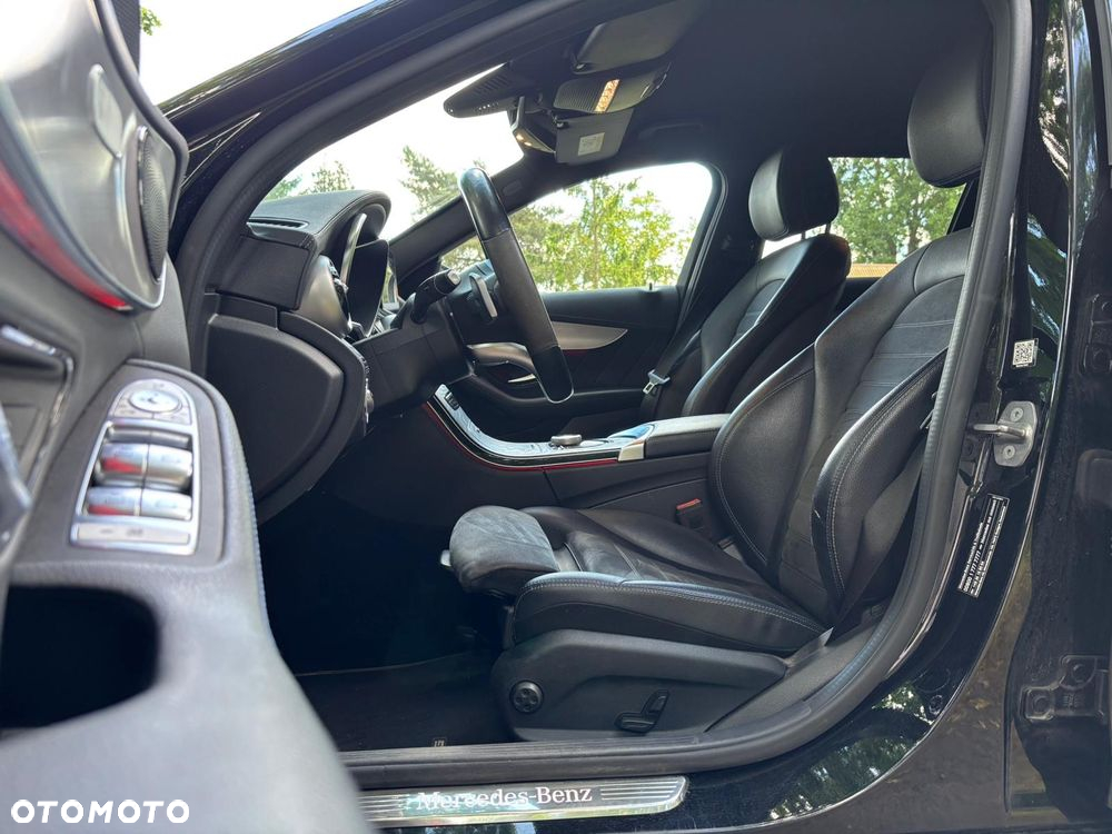 Mercedes-Benz Klasa C 220 d T 9G-TRONIC Night Edition - 18