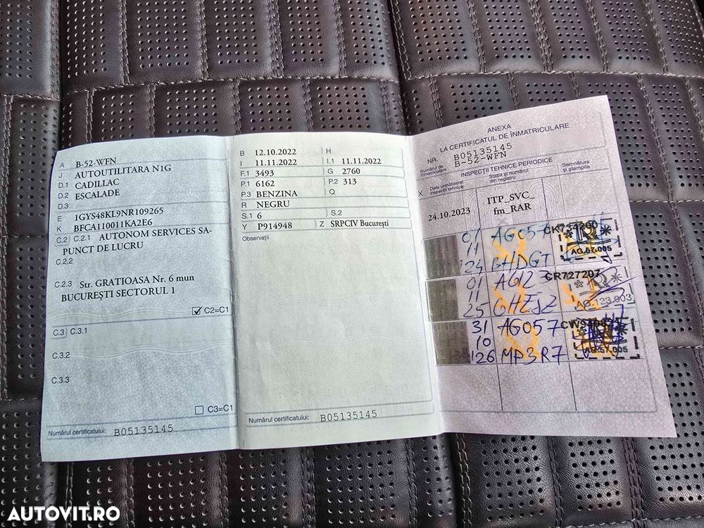 Cadillac Escalade - 18