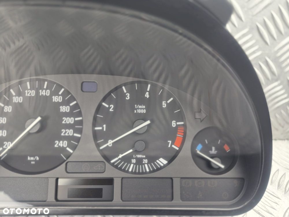 Licznik BMW 5 E39 8375900 - 5