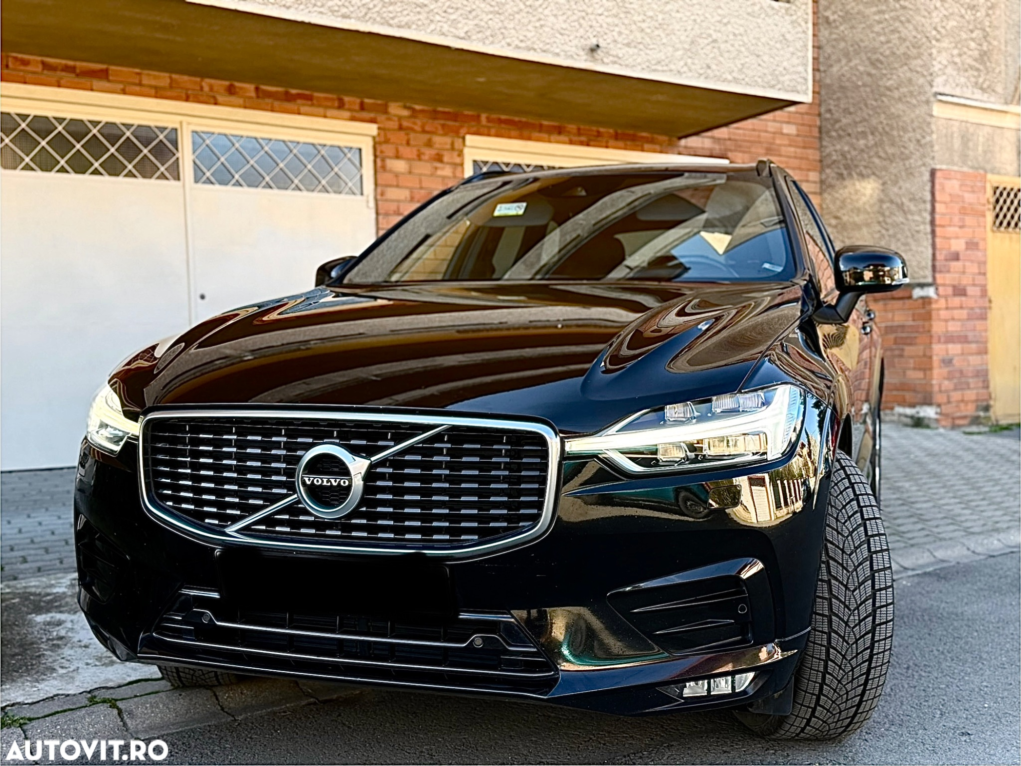 Volvo XC 60 D4 AWD R-Design - 3