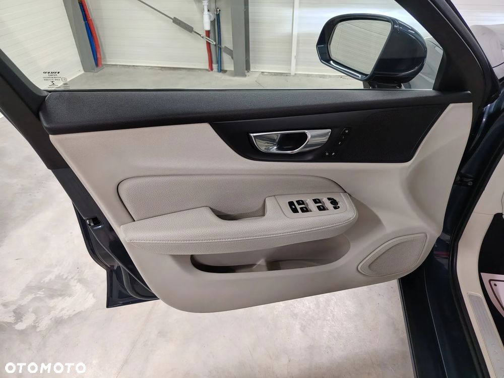Volvo V60 B4 D Geartronic Inscription - 17