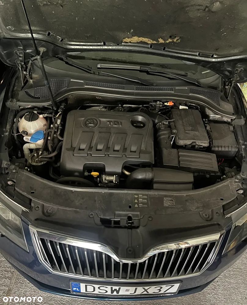 Skoda Superb 2.0 TDI 4x4 Platinum Outdoor DSG - 20