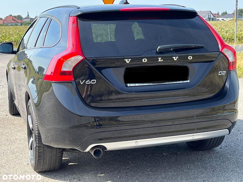 Volvo V60 DRIVe Momentum - 2