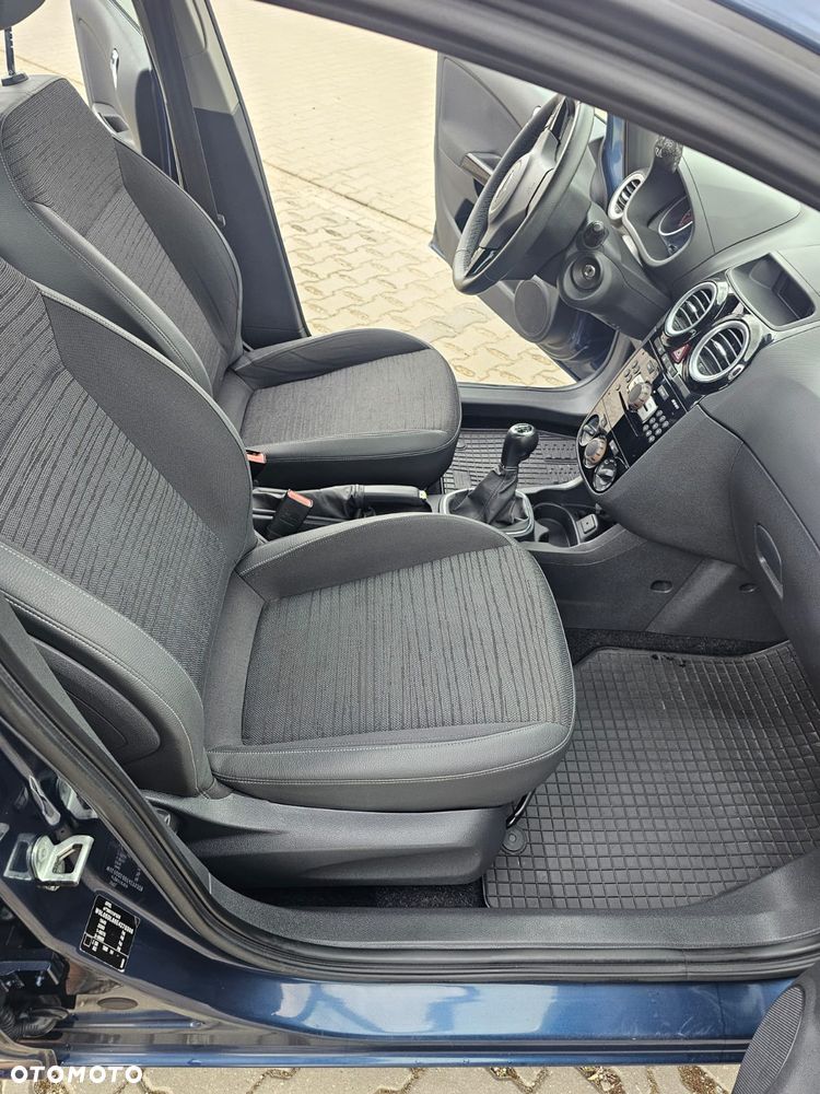 Opel Corsa 1.4 16V Cosmo - 13