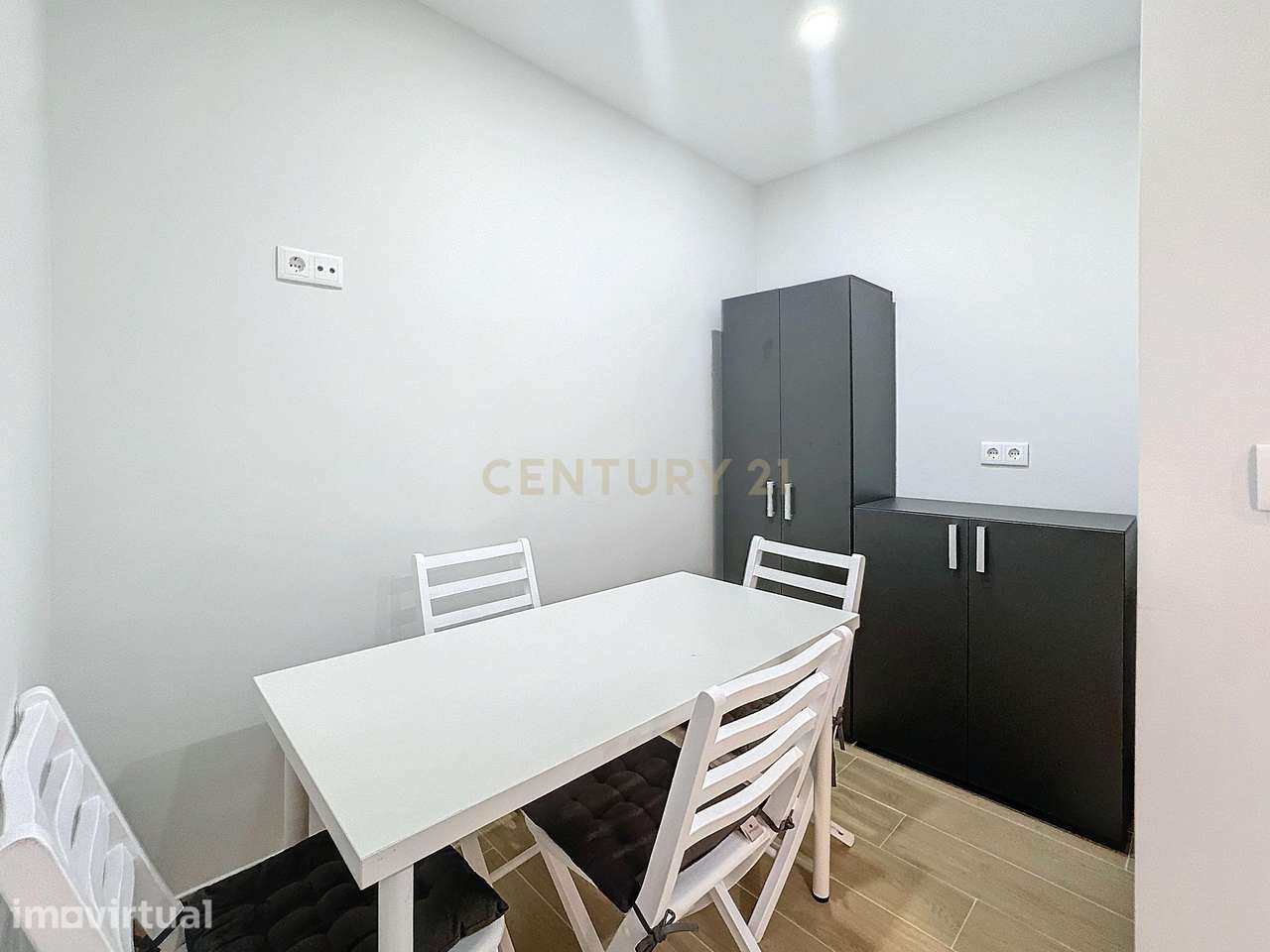 Apartamento T3 para arrendar a passos da praia - Grande imagem: 4/17