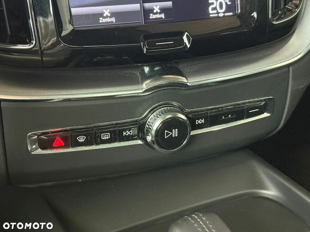 Volvo XC 60 - 31