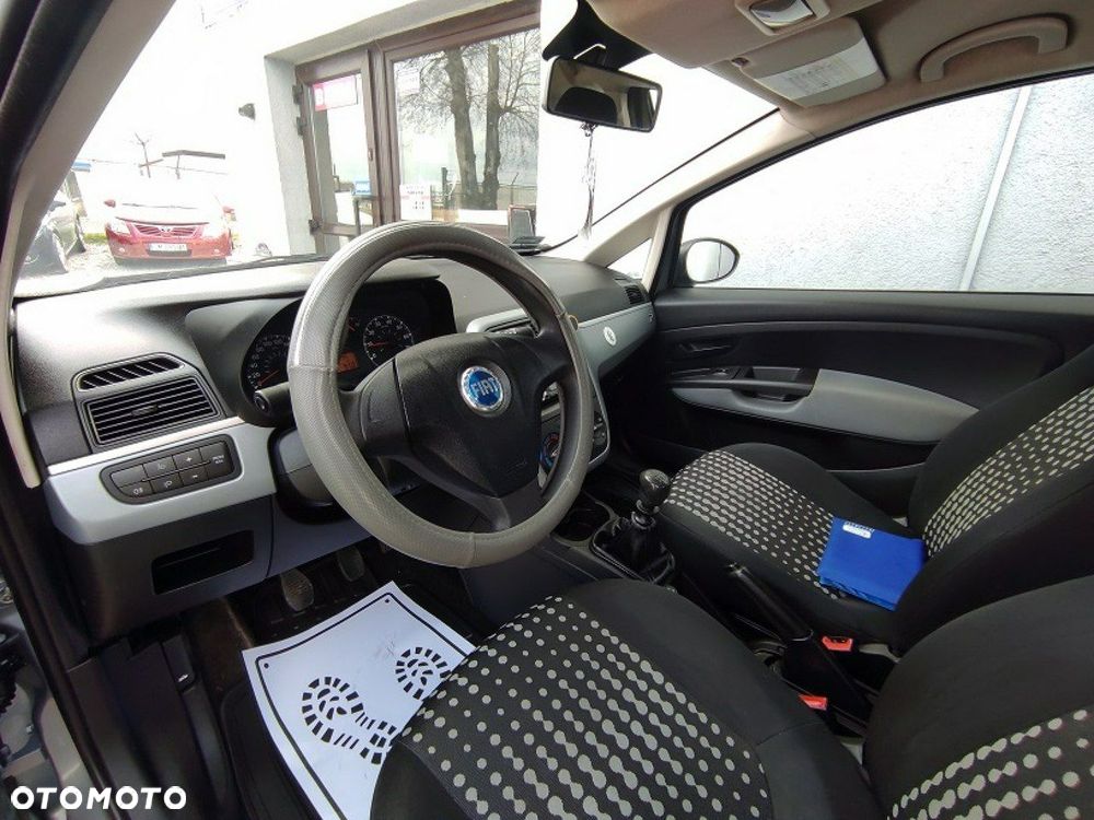 Fiat Grande Punto - 9