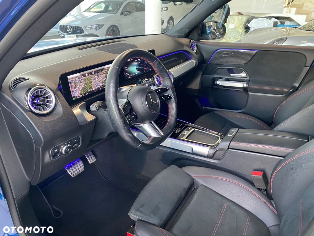 Mercedes-Benz GLB 200 AMG Line 7G-DCT - 17