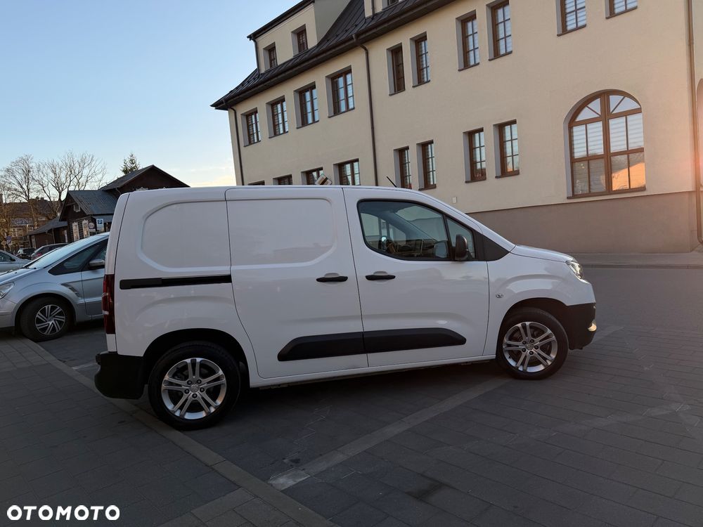 Toyota Proace City - 13