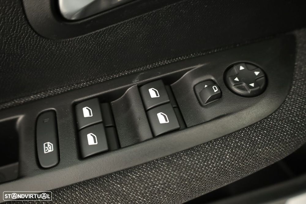Peugeot e-208 50 kWh Style - 21