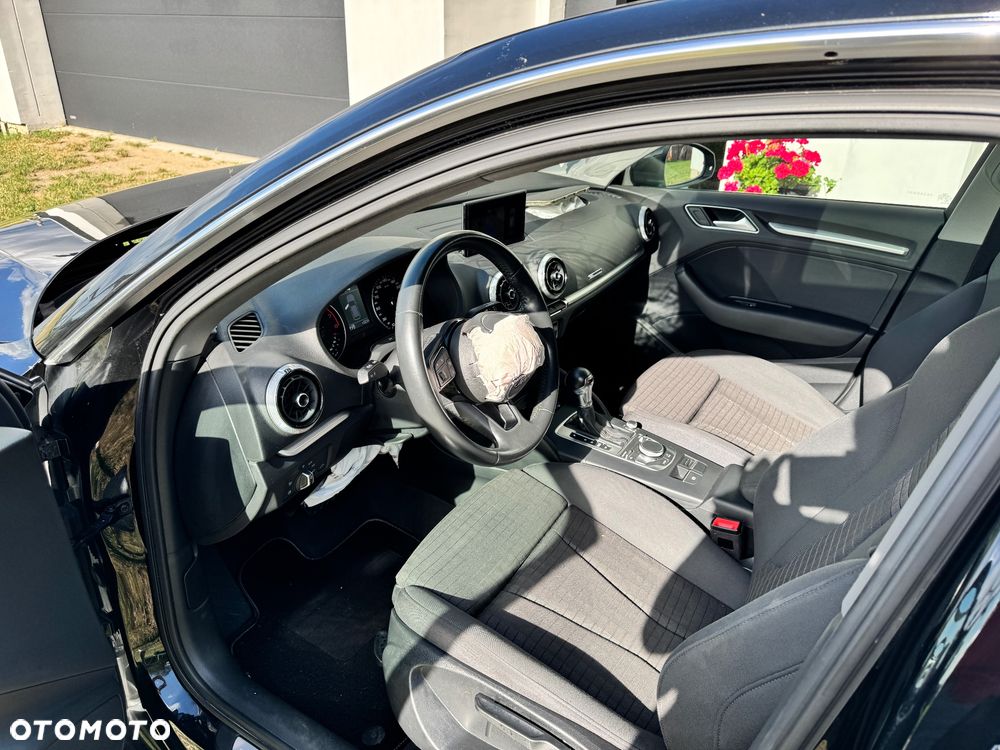 Audi A3 Sportback 35 TFSI cylinder on demand S tronic design - 18