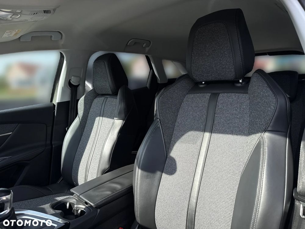 Peugeot 3008 1.5 BlueHDi Allure S&S - 12