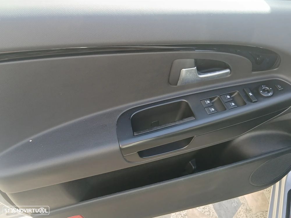 Kia Ceed SW 1.6 CRDi ECO - 24