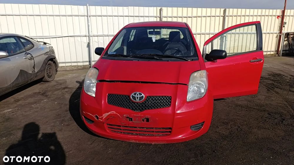 35532 toyota yaris II 1.3 1.3 87 km 2SZFE na części lakier 3P0 - 3