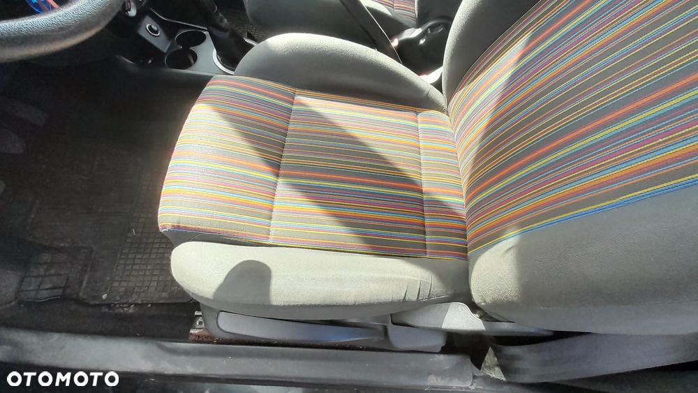 VW FOX FOTEL LEWY KIEROWCY PRAWY PASAŻERA PRZÓD PRZEDNI nr. 21/3 - 2