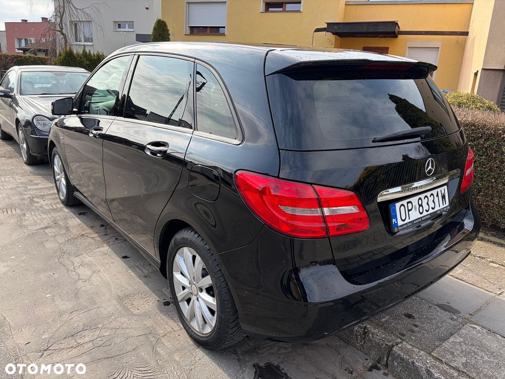 Mercedes-Benz Klasa B 180 (BlueEFFICIENCY) - 5