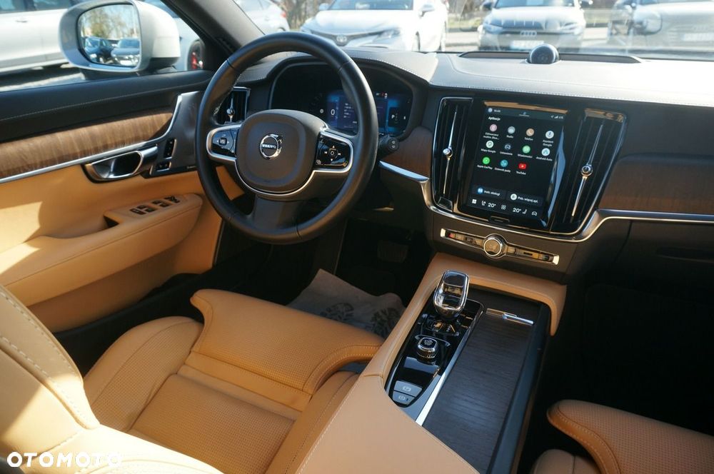 Volvo V90 Cross Country B5 D AWD Ultimate - 16