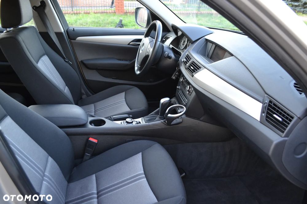 BMW X1 sDrive18d xLine - 18