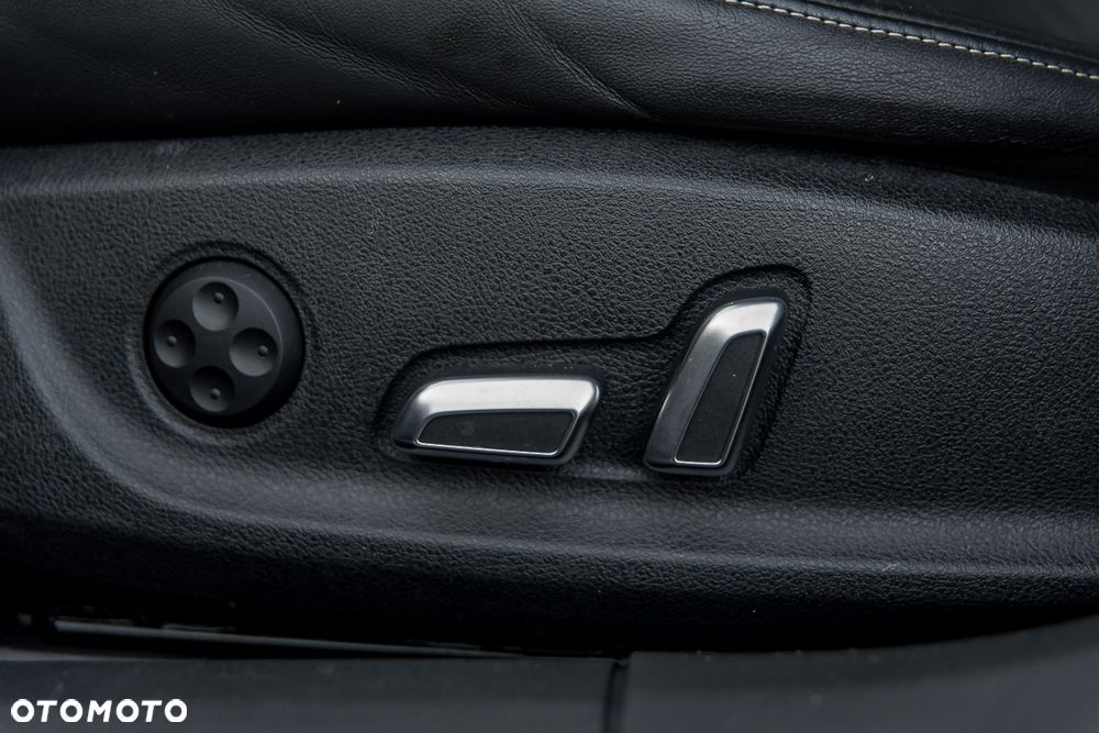 Audi A6 Avant 2.0 TDI ultra S tronic - 19